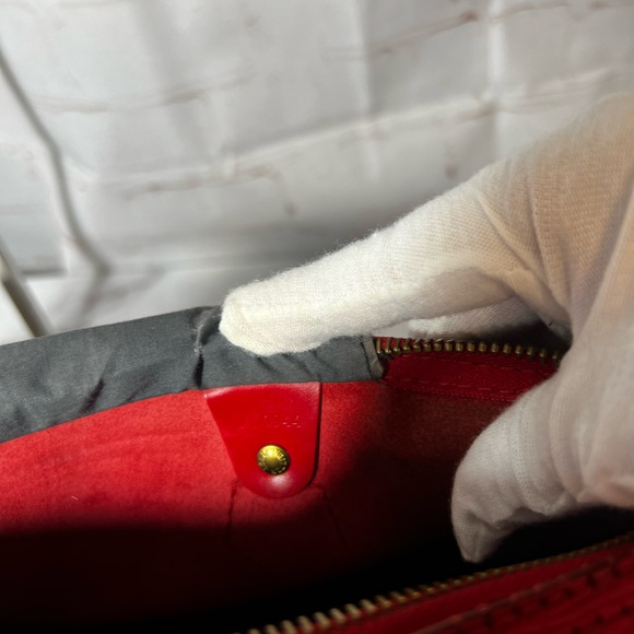 GUC Louis Vuitton Red Epi Speedy 30 Handbag - Picture 14 of 16